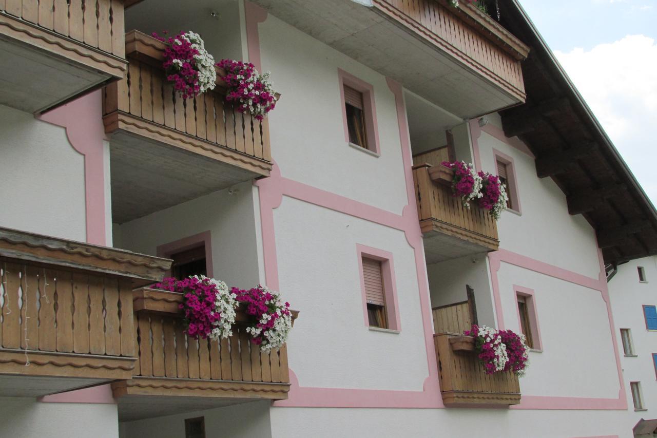 Hotel Garni Miramonti Falcade Ngoại thất bức ảnh